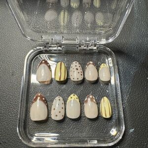 Butter Yellow and Brown Press-on Nails